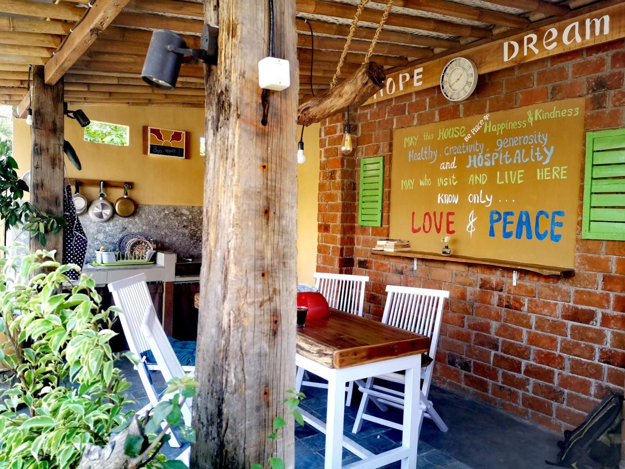 Villa La Vida Gili Trawangan Luaran gambar
